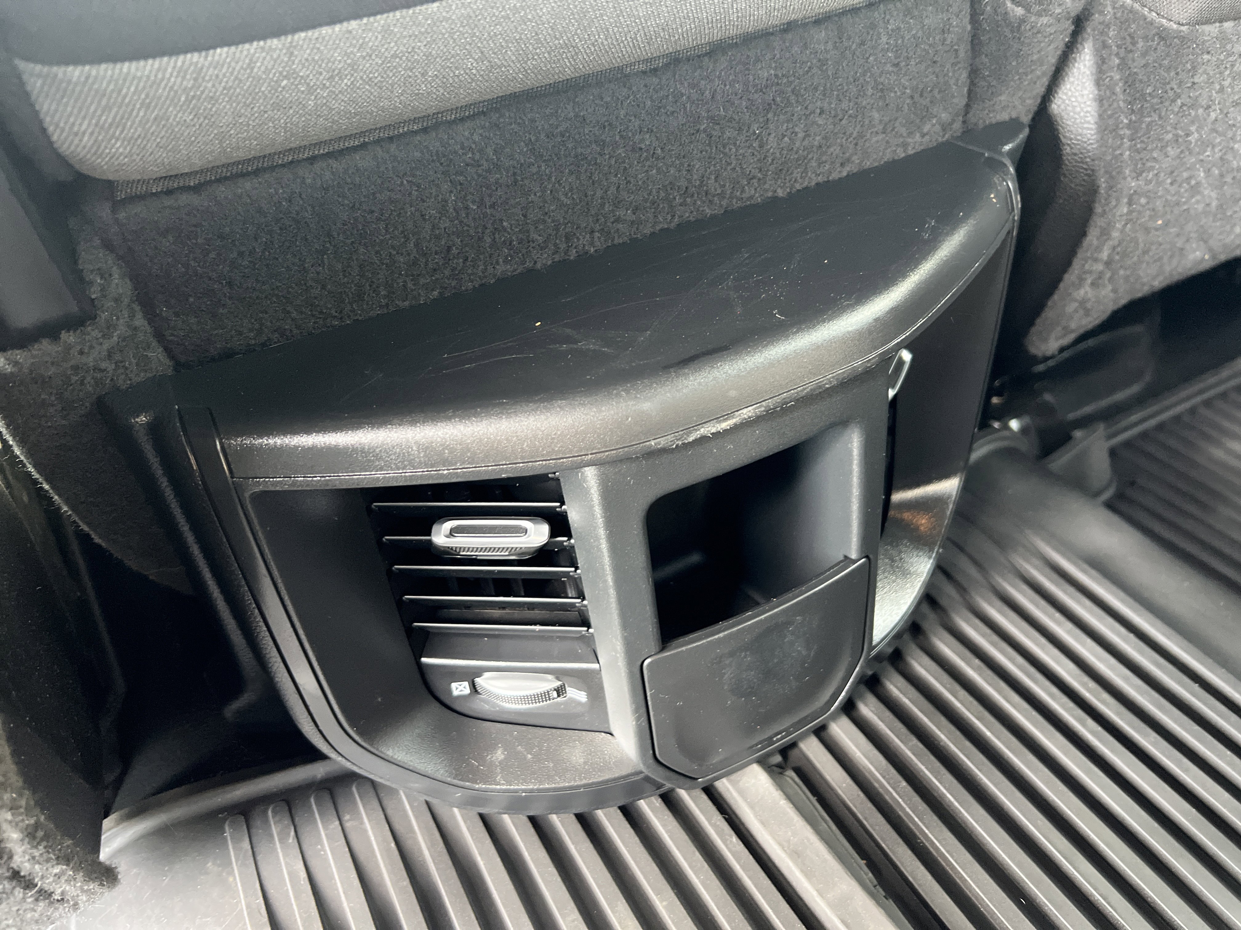 Used 2024 RAM 4500 SLT w/ Quick Order Package 2YG SLT image 15