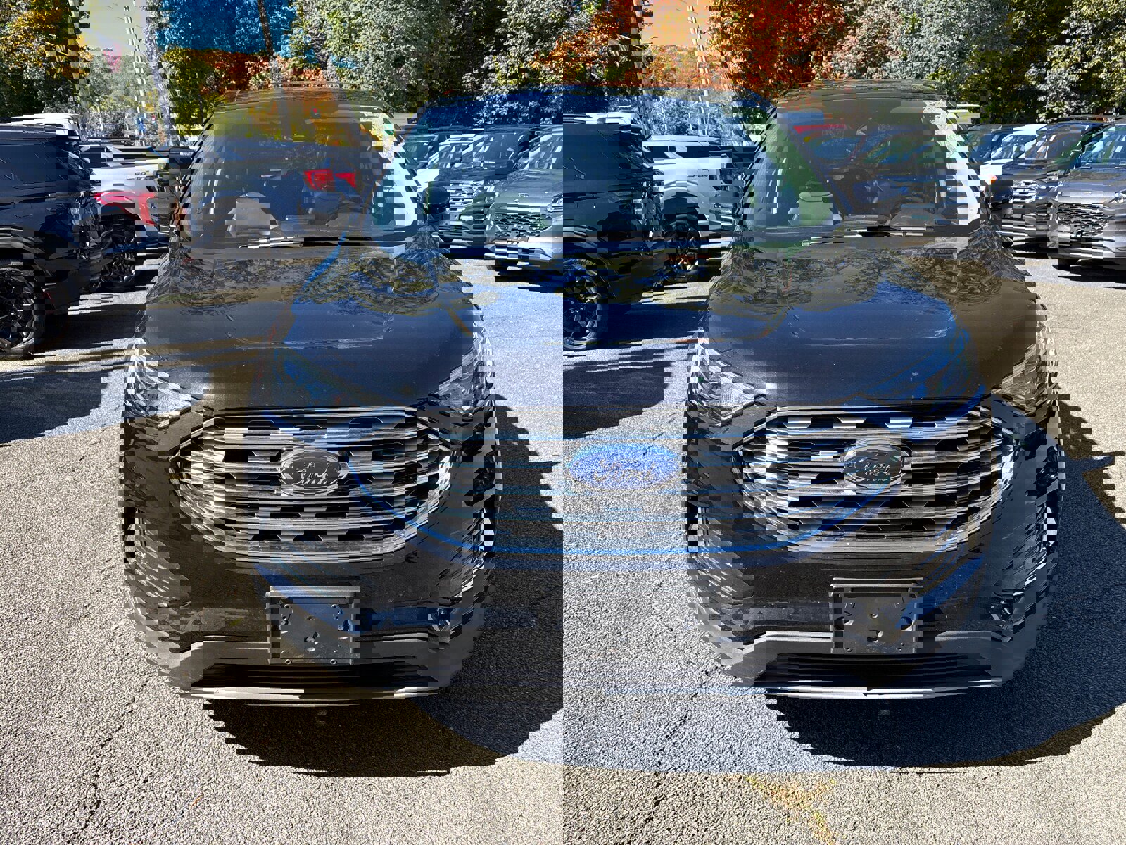 Used 2022 Ford Edge SEL image 2