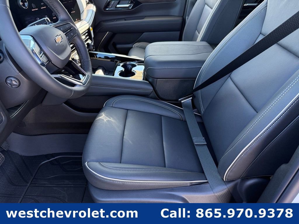 New 2026 Chevrolet Suburban Premier image 10