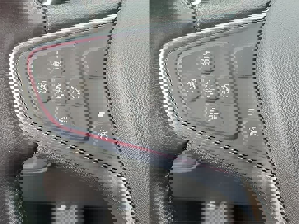 Used 2019 Chevrolet Equinox LT w/ Driver Convenience Package image 22