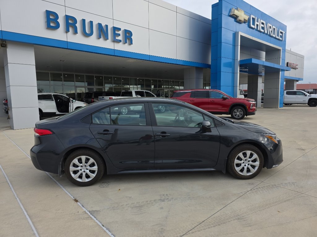 Used 2026 Toyota Corolla LE image 18