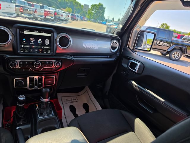 Used 2022 Jeep Gladiator Overland w/ Cold Weather Group AWD/4WD image 19