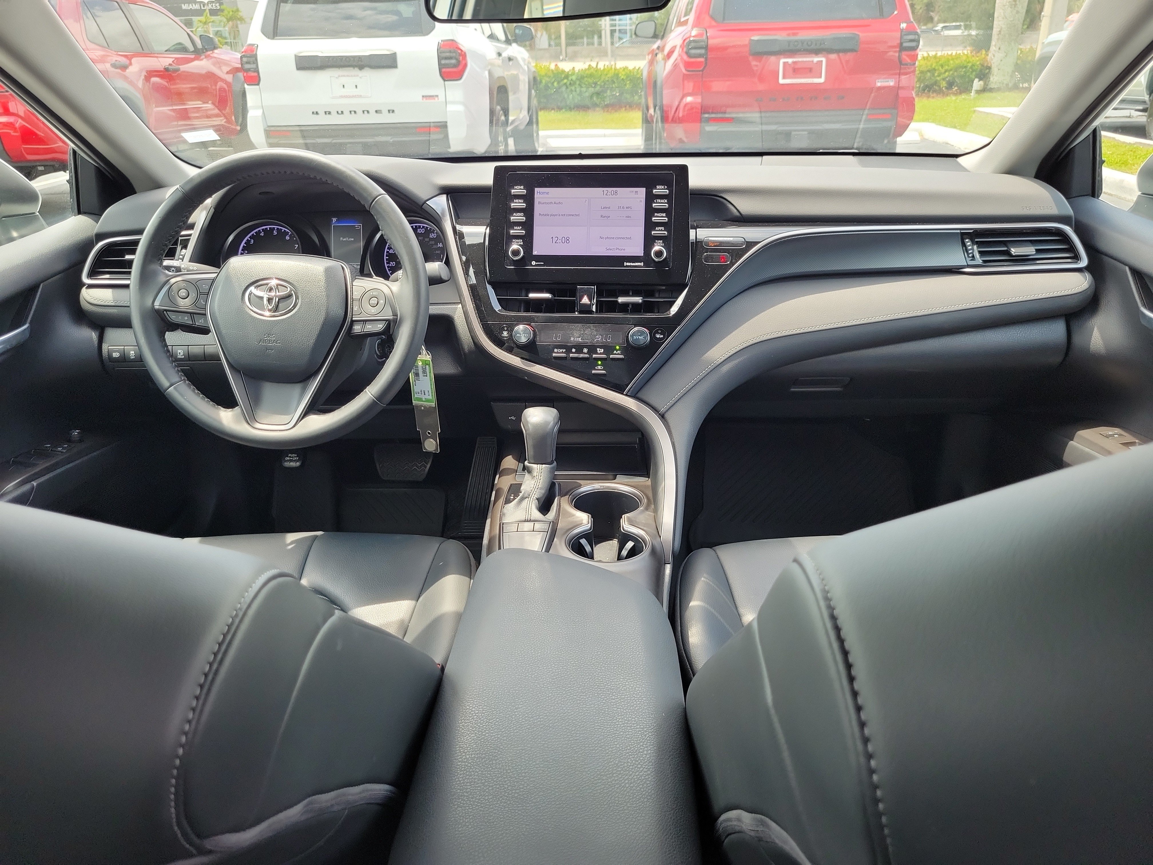 Used 2023 Toyota Camry SE FWD image 17