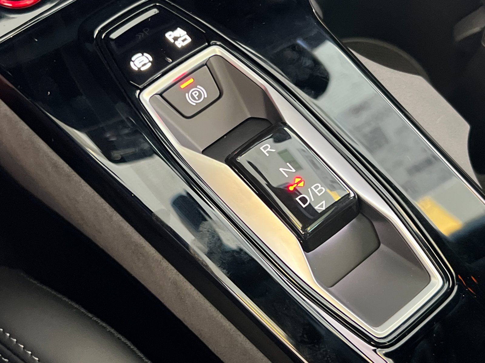 New 2027 Audi SQ6 e-tron Premium Plus AWD/4WD image 22