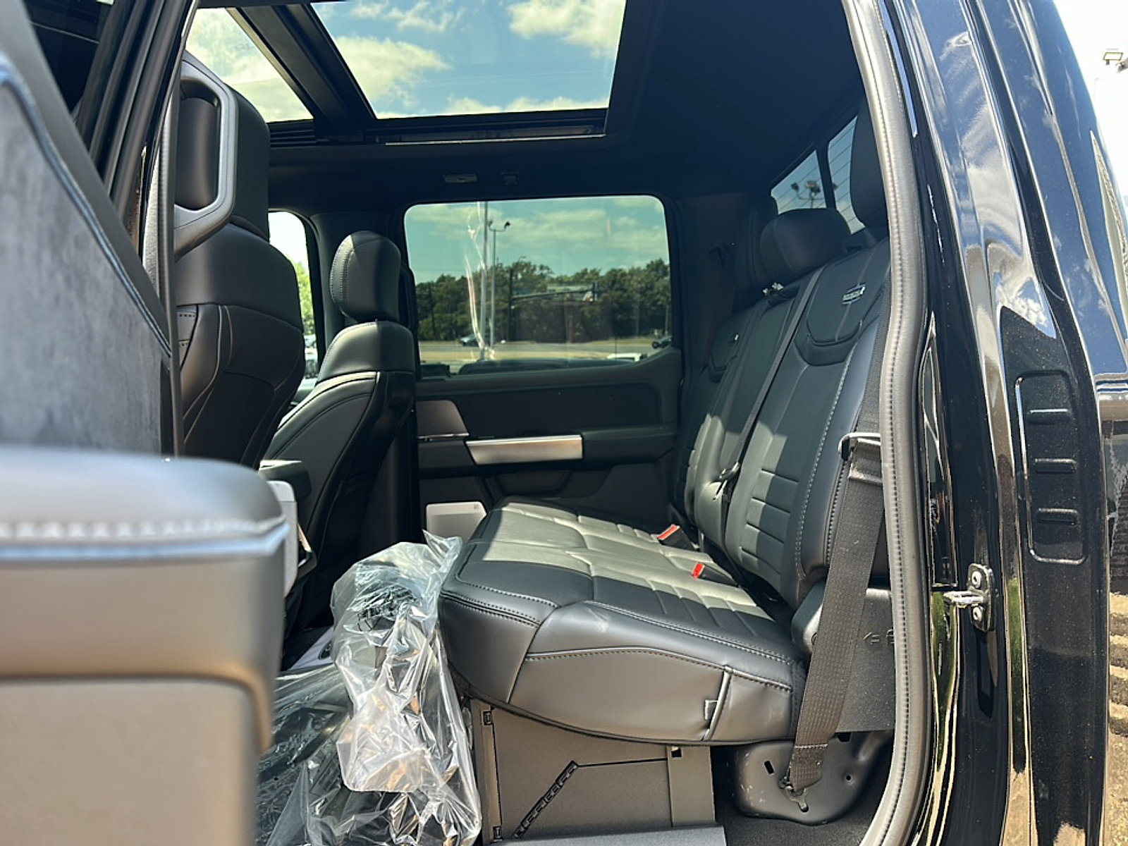 New 2026 Ford F350 Platinum AWD/4WD image 32