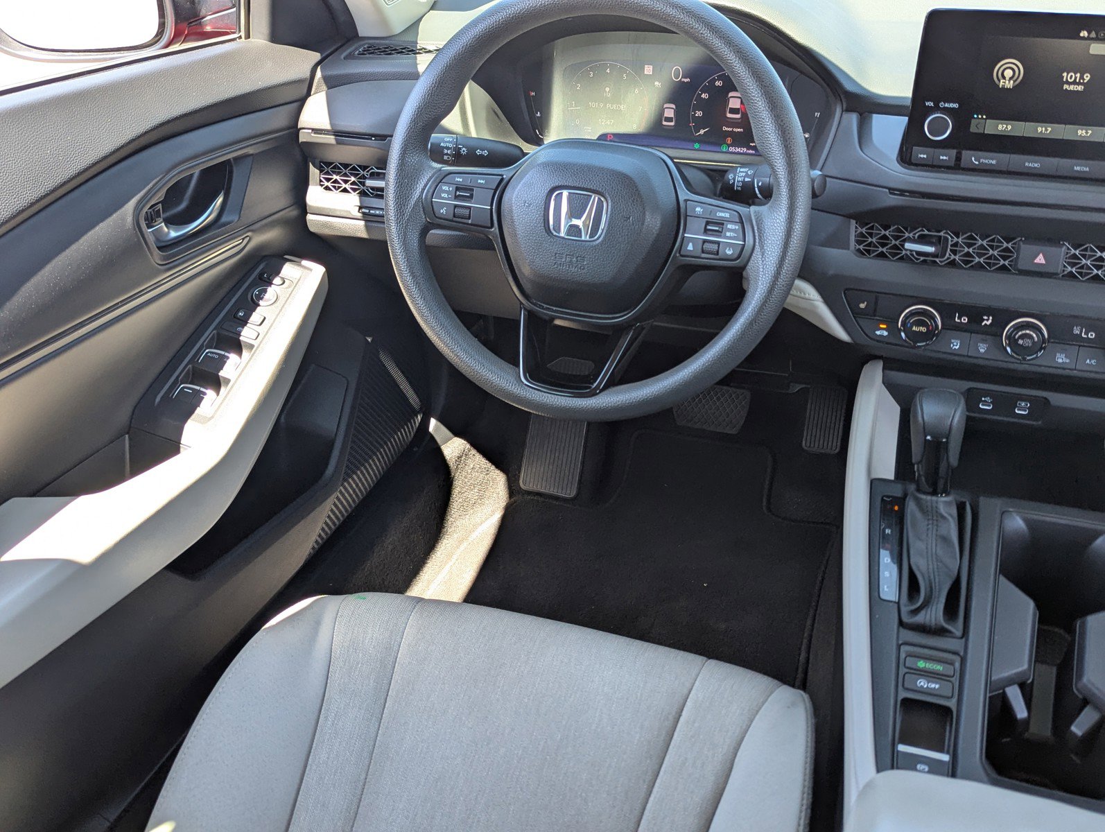 Used 2024 Honda Accord EX image 16