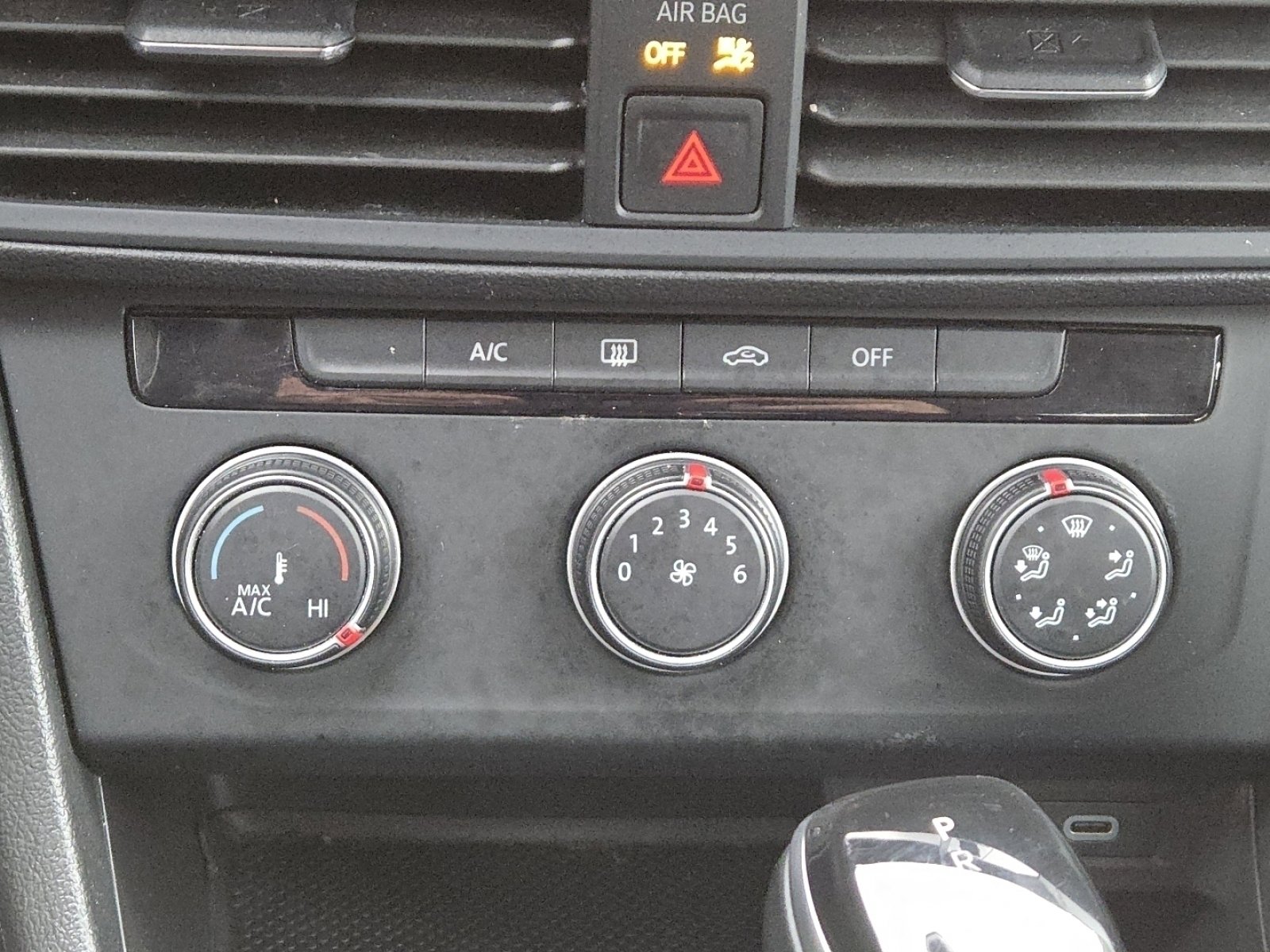 Used 2024 Volkswagen Jetta S image 29