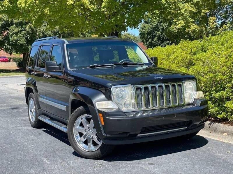 Used 2010 Jeep Liberty Limited w/ Tire & Wheel Group RWD image 1