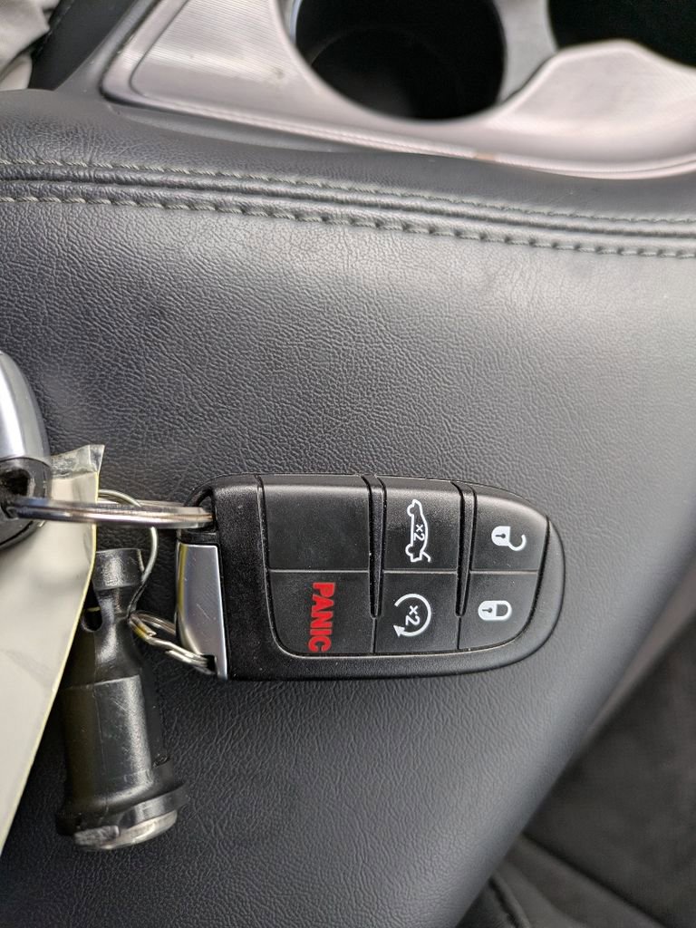 Used 2023 Dodge Challenger R/T w/ Plus Package image 30