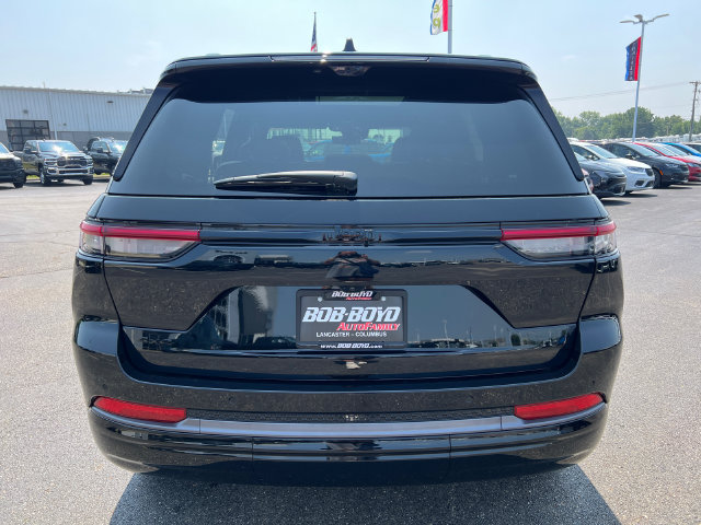 New 2026 Jeep Grand Cherokee Limited AWD/4WD image 6