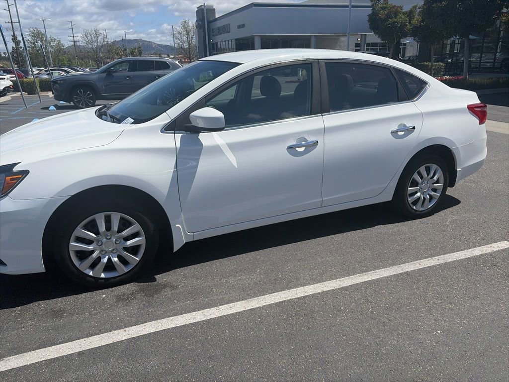 Used 2016 Nissan Sentra S FWD image 6
