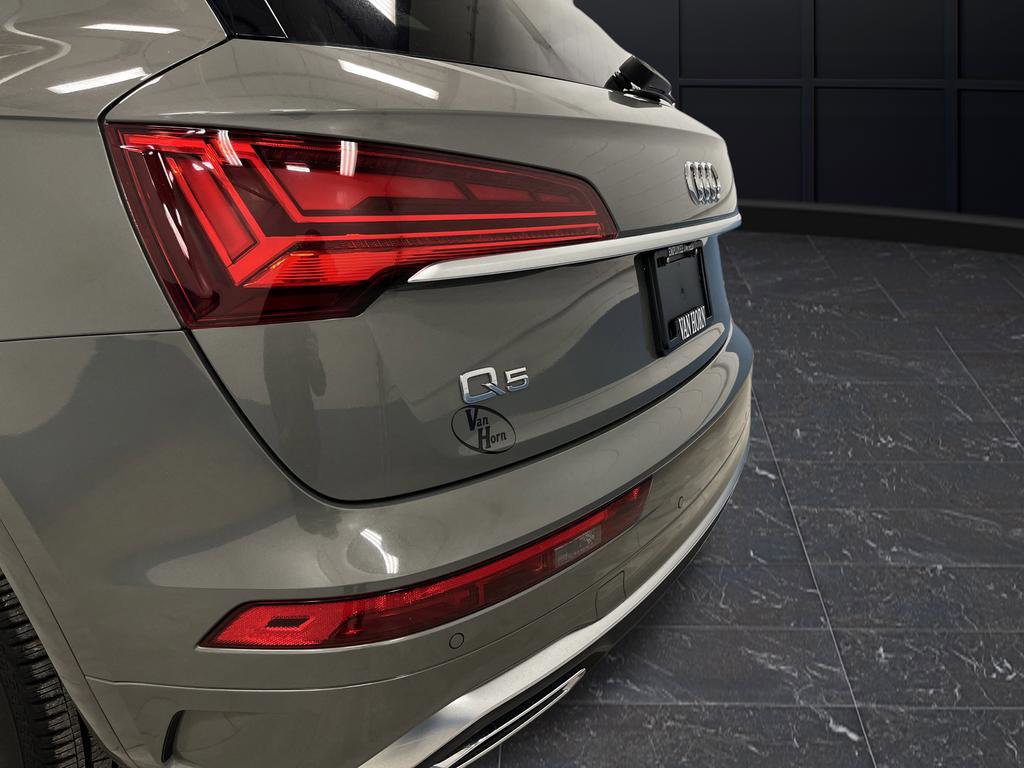 Used 2023 Audi Q5 2.0T Premium w/ Convenience Package image 31