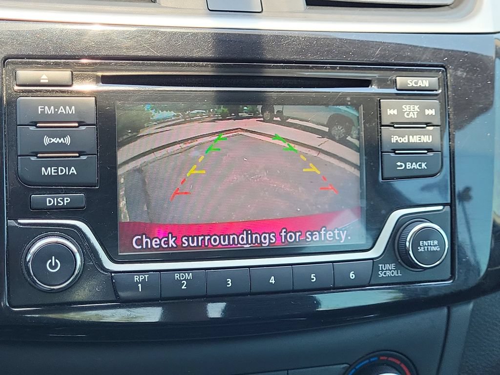 Used 2017 Nissan Sentra SV FWD image 28