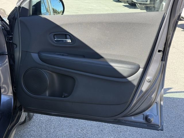 Used 2020 Honda HR-V LX image 34