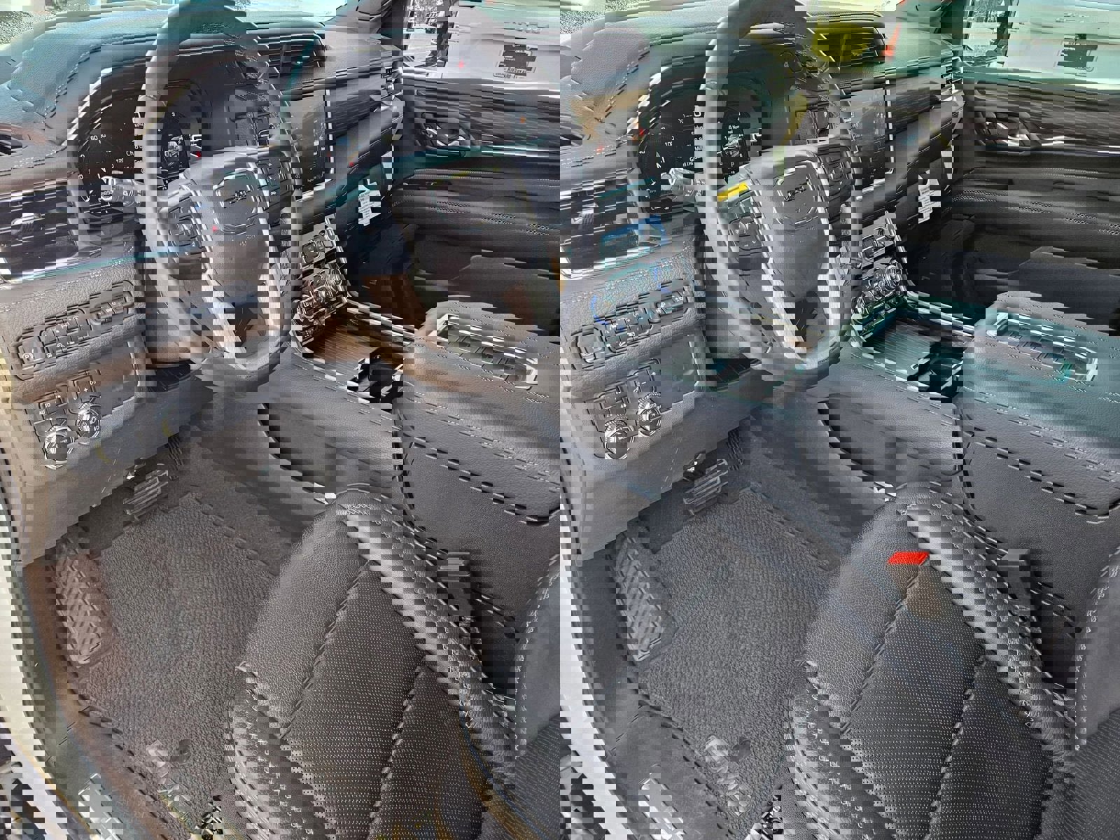 Used 2023 GMC Yukon Denali image 49