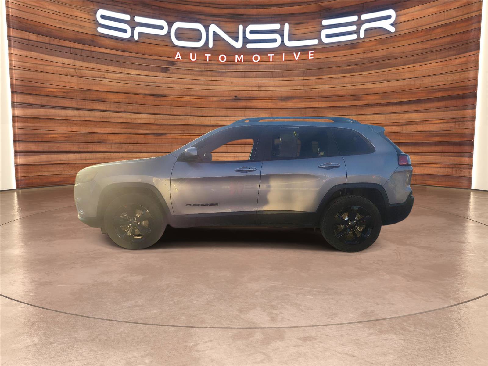 Used 2020 Jeep Cherokee Latitude Plus image 2