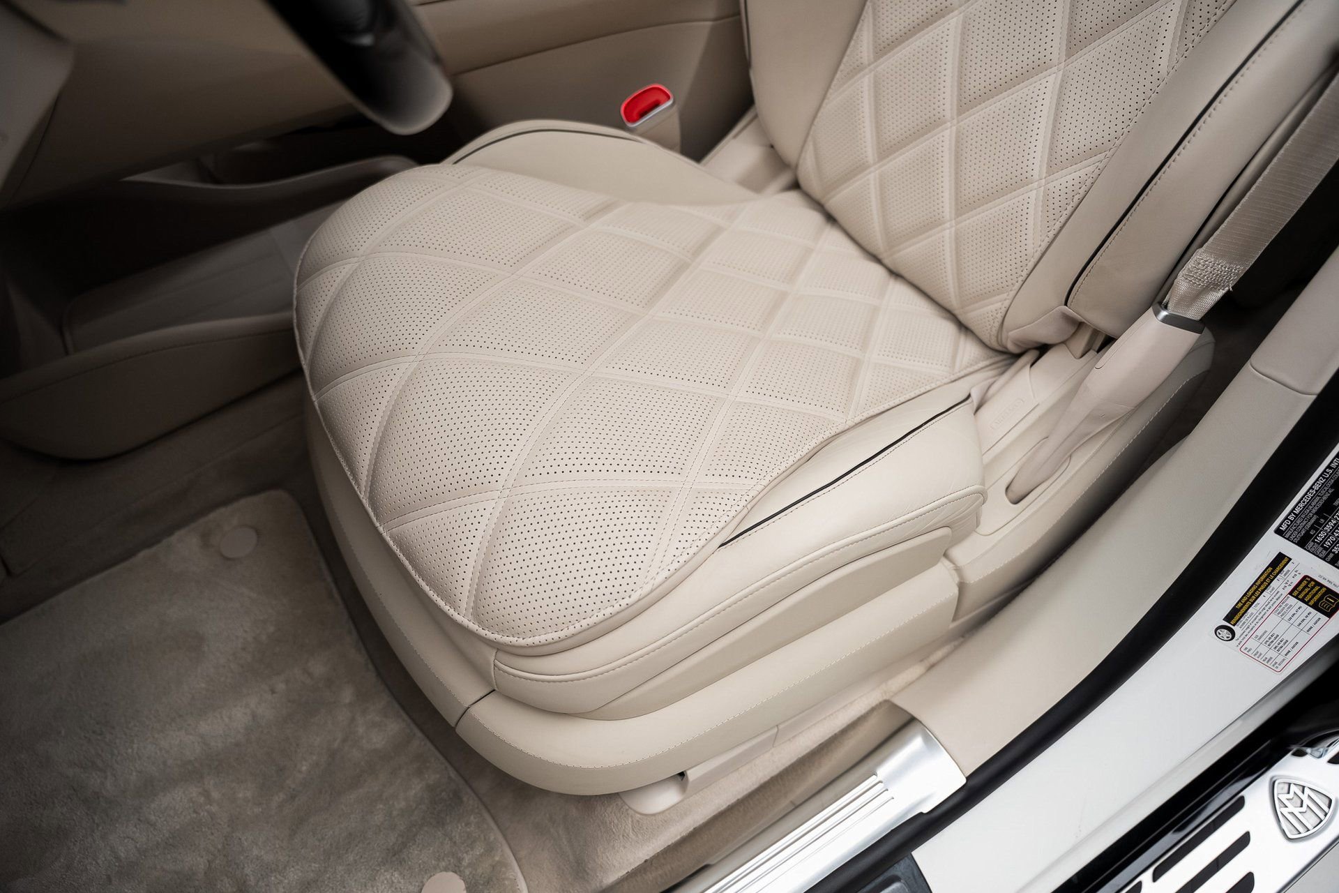 Used 2024 Mercedes-Benz Maybach EQS 680 4MATIC image 62