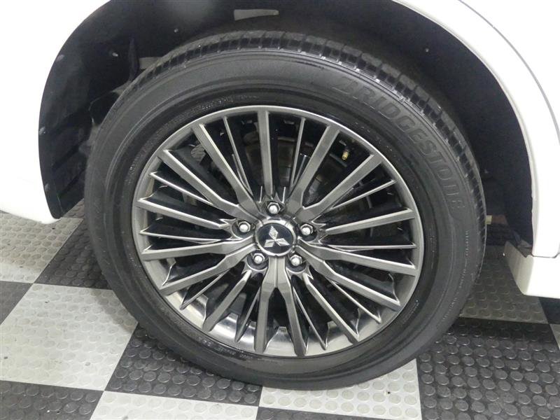 Used 2022 Mitsubishi Outlander SEL AWD/4WD image 17