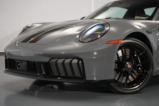Used 2025 Porsche 911 Targa 4 GTS AWD/4WD image 11