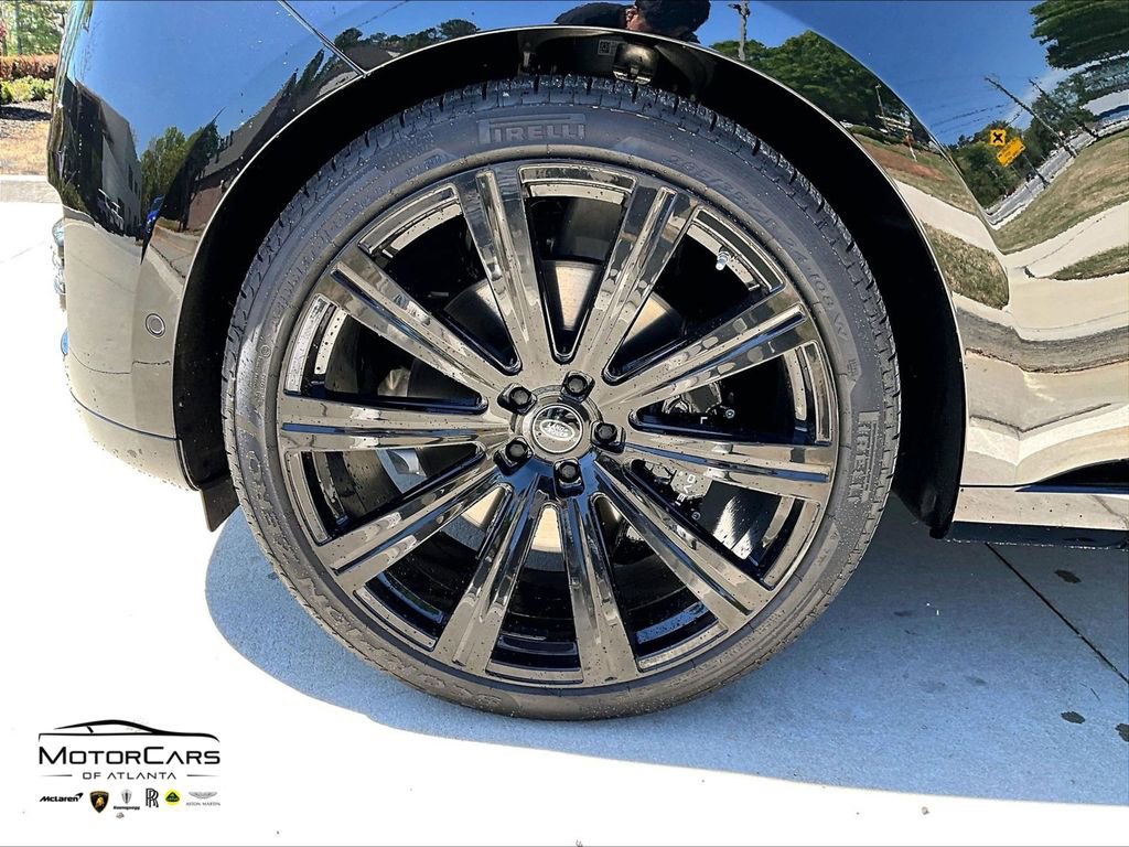 Used 2024 Land Rover Range Rover SE image 10