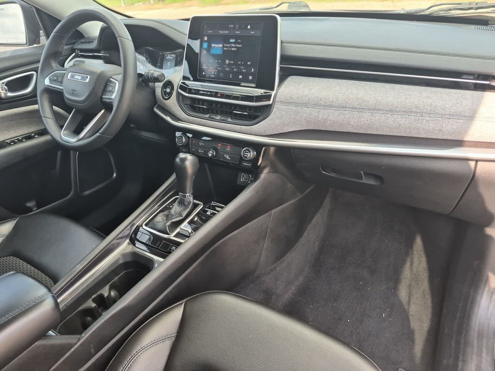 Used 2022 Jeep Compass Latitude AWD/4WD image 27