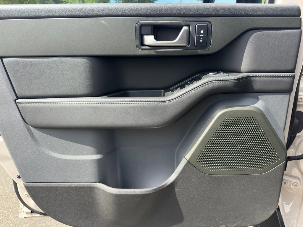 Used 2025 INEOS Grenadier image 15