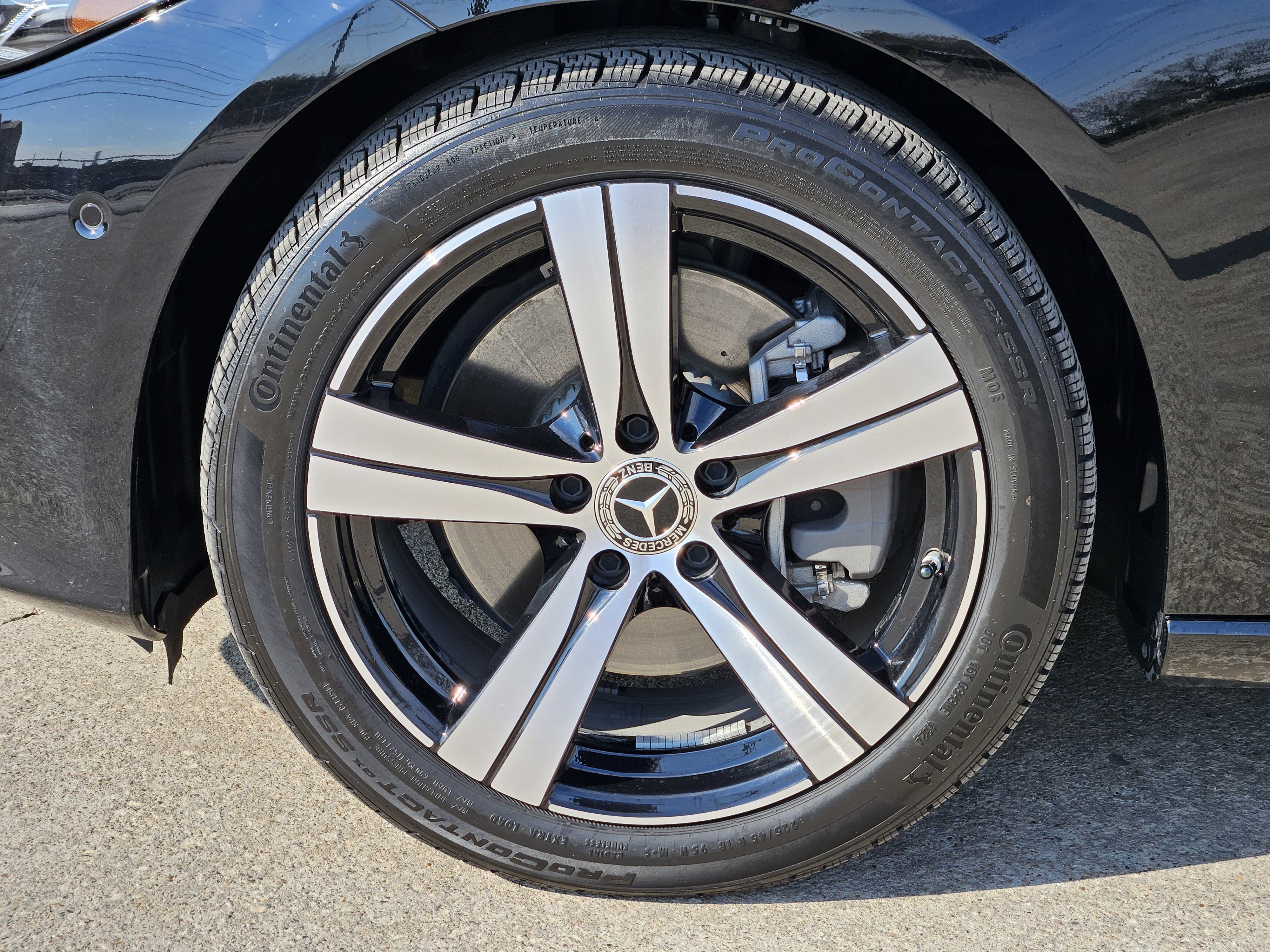 Used 2025 Mercedes-Benz C 300 Sedan image 11