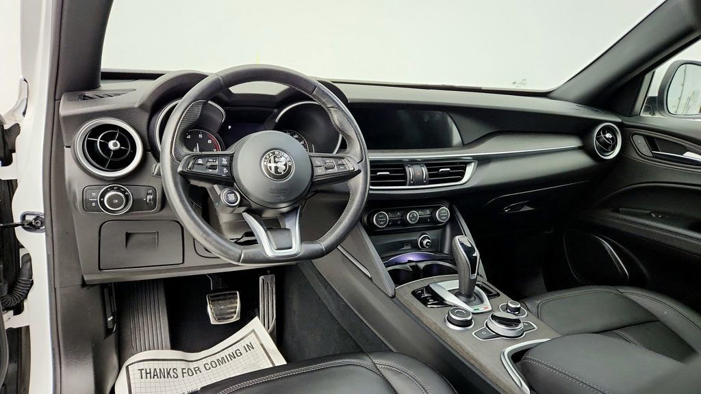 Used 2022 Alfa Romeo Stelvio Ti image 13