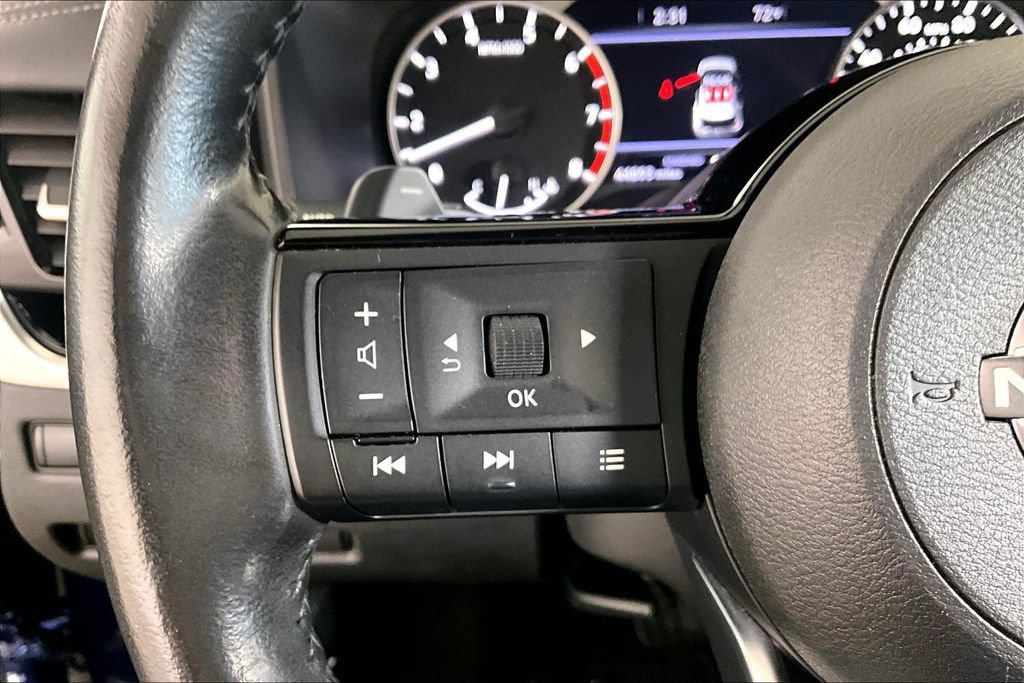 Used 2023 Nissan Rogue SL w/ SL Premium Package FWD image 18