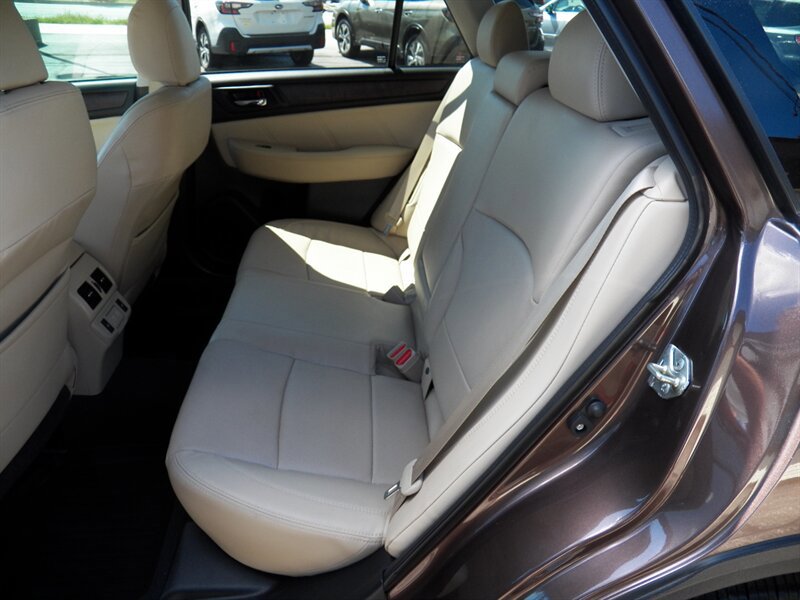 Used 2019 Subaru Outback 3.6R Limited w/ Protection Package #1 AWD/4WD image 11