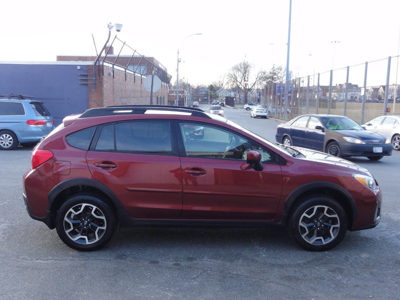 Used 2017 Subaru Crosstrek 2.0i Premium image 5