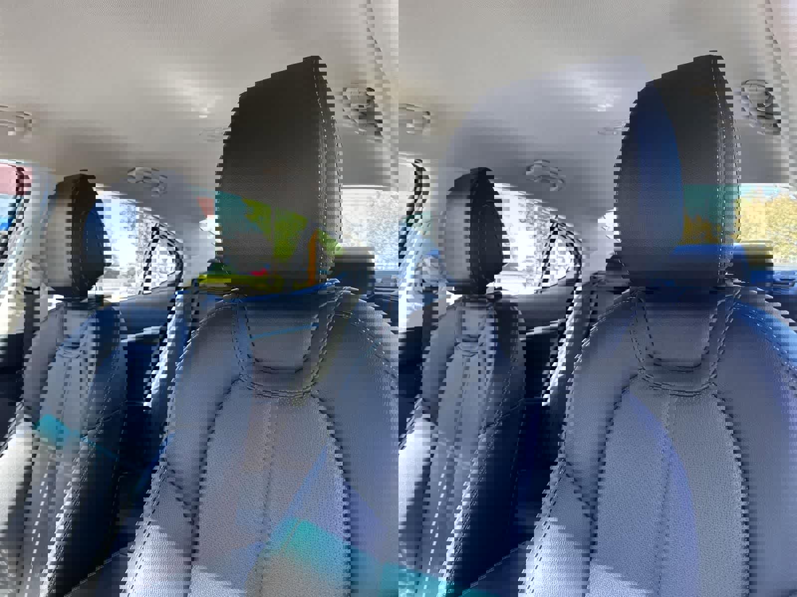 Used 2023 Genesis G70 2.0T image 24