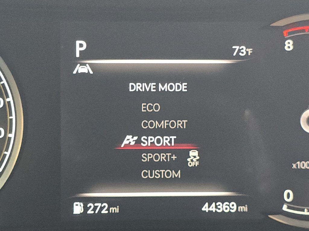 Used 2022 Genesis G70 2.0T w/ Prestige Package AWD/4WD image 32