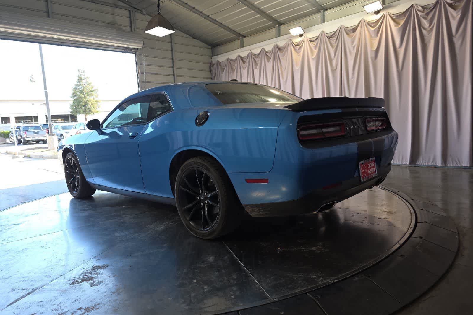 Used 2018 Dodge Challenger SXT w/ Blacktop Package RWD image 7