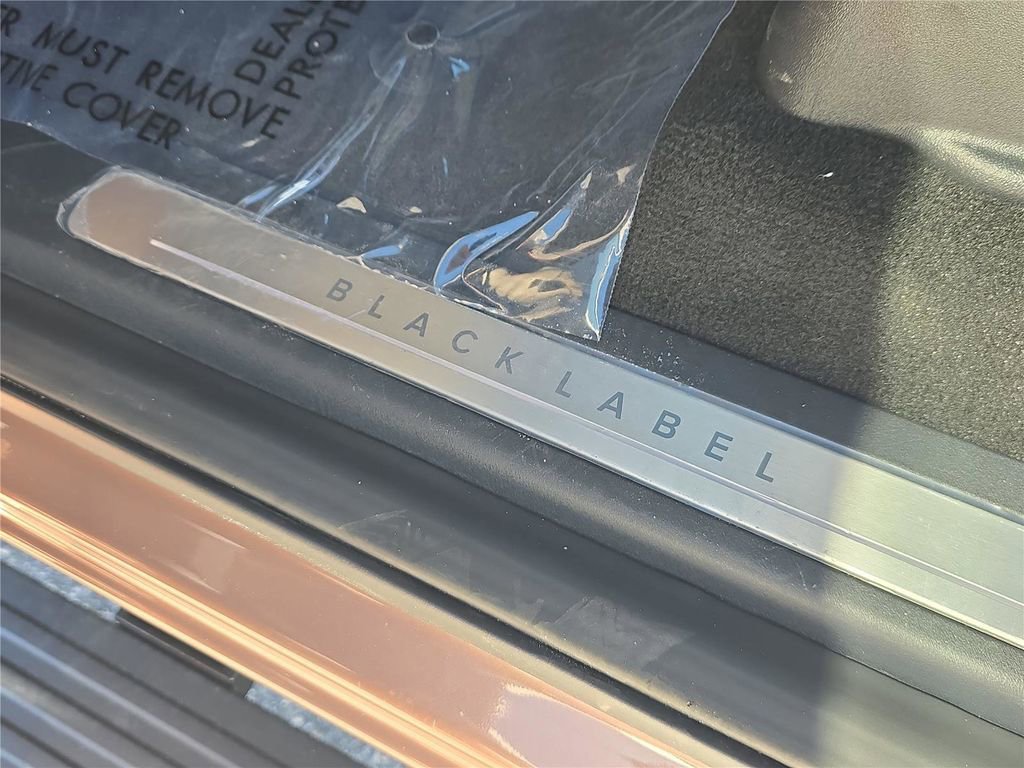 New 2026 Lincoln Navigator L Black Label w/ Black Label Special Edition image 20