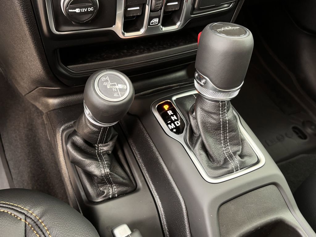 New 2025 Jeep Gladiator Sport image 15