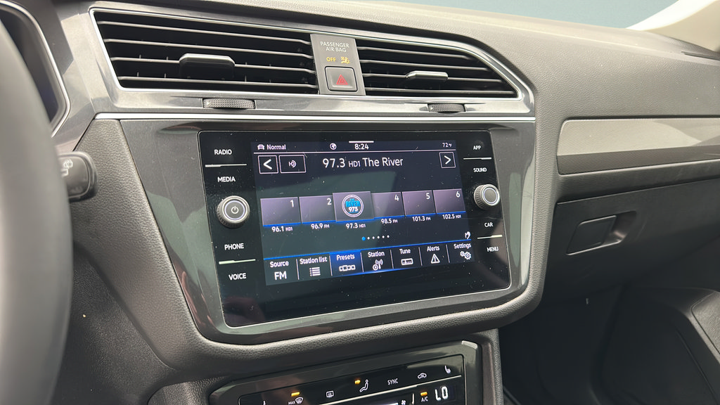 Used 2024 Volkswagen Tiguan Wolfsburg Edition AWD/4WD image 18