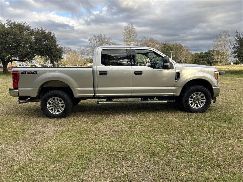 Used 2017 Ford F250 XLT w/ XLT Value Package image 5
