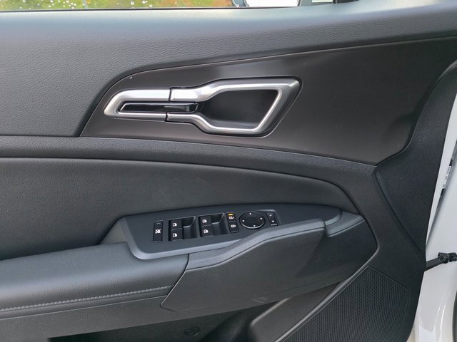 New 2026 Kia Sportage EX image 25