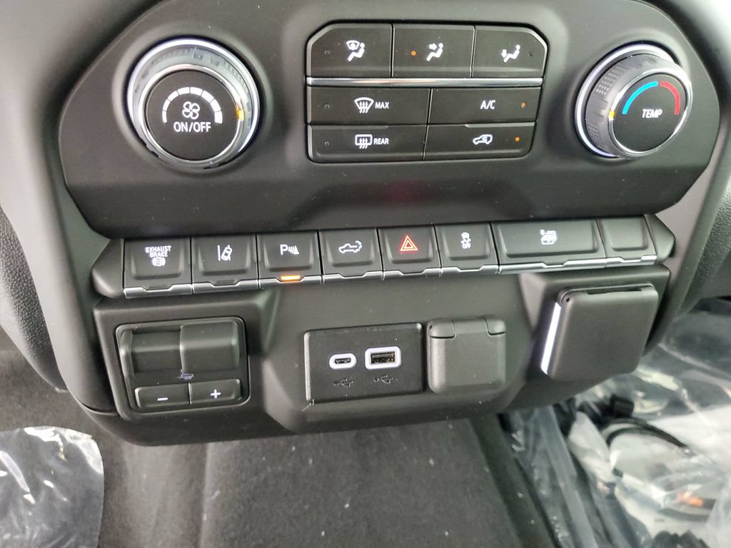 New 2026 Chevrolet Silverado 2500 Custom w/ Custom Value Package AWD/4WD image 20