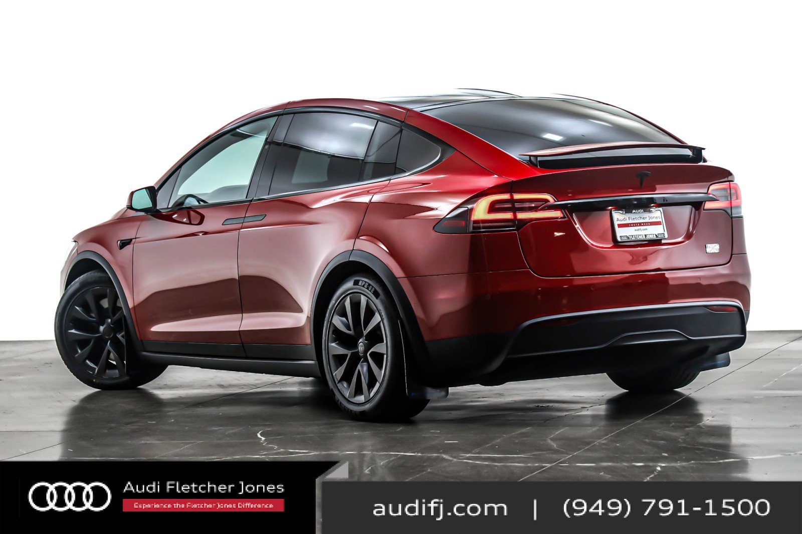 Used 2023 Tesla Model X Plaid image 11