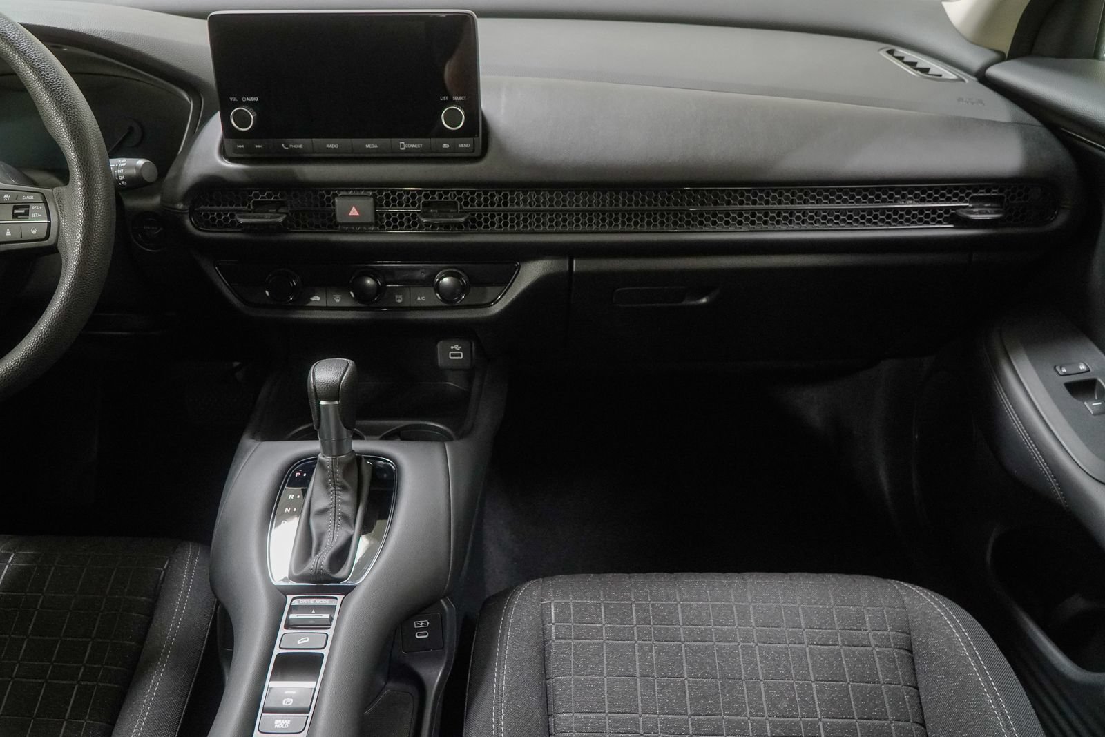 Used 2024 Honda HR-V LX image 31