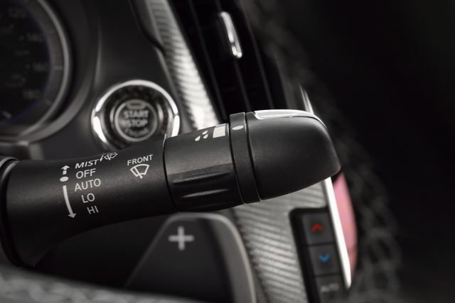 Used 2017 INFINITI Q60 Red Sport 400 image 25