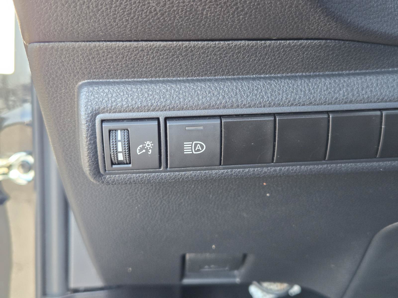 Used 2024 Toyota Corolla LE FWD image 16