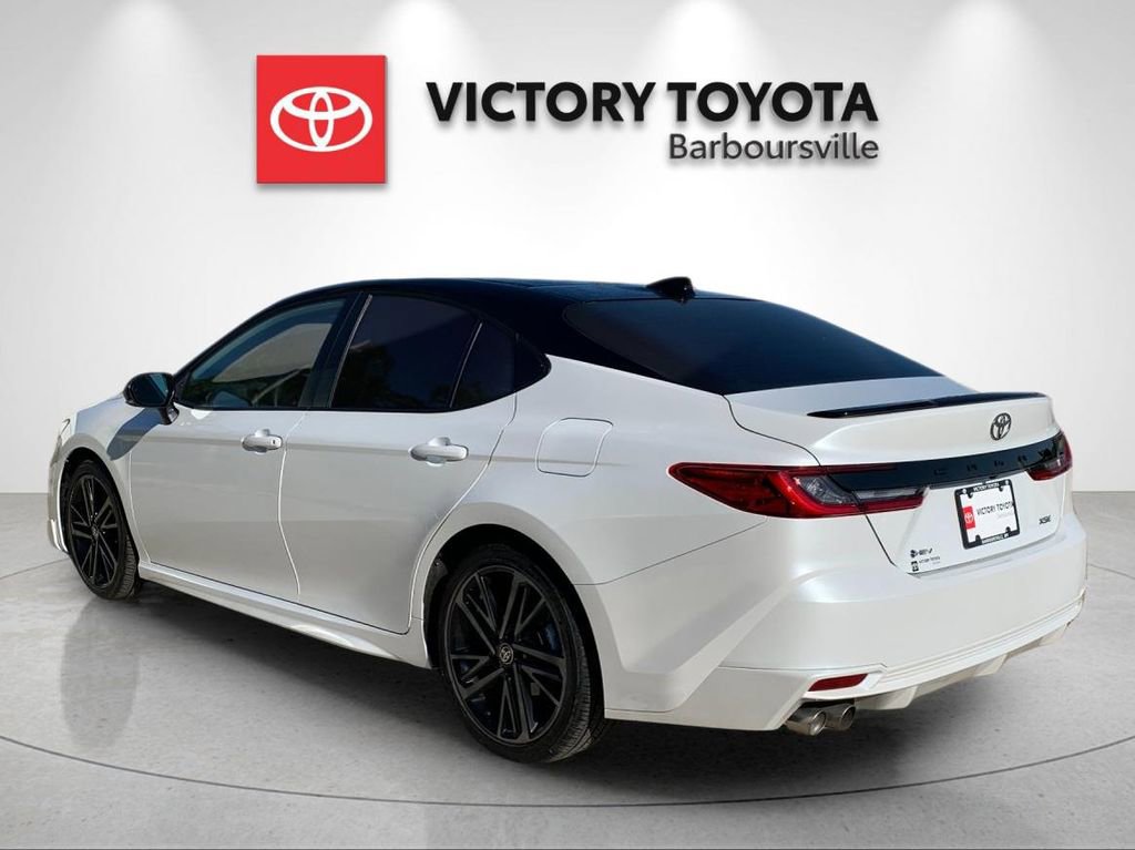 Used 2025 Toyota Camry XSE FWD image 3