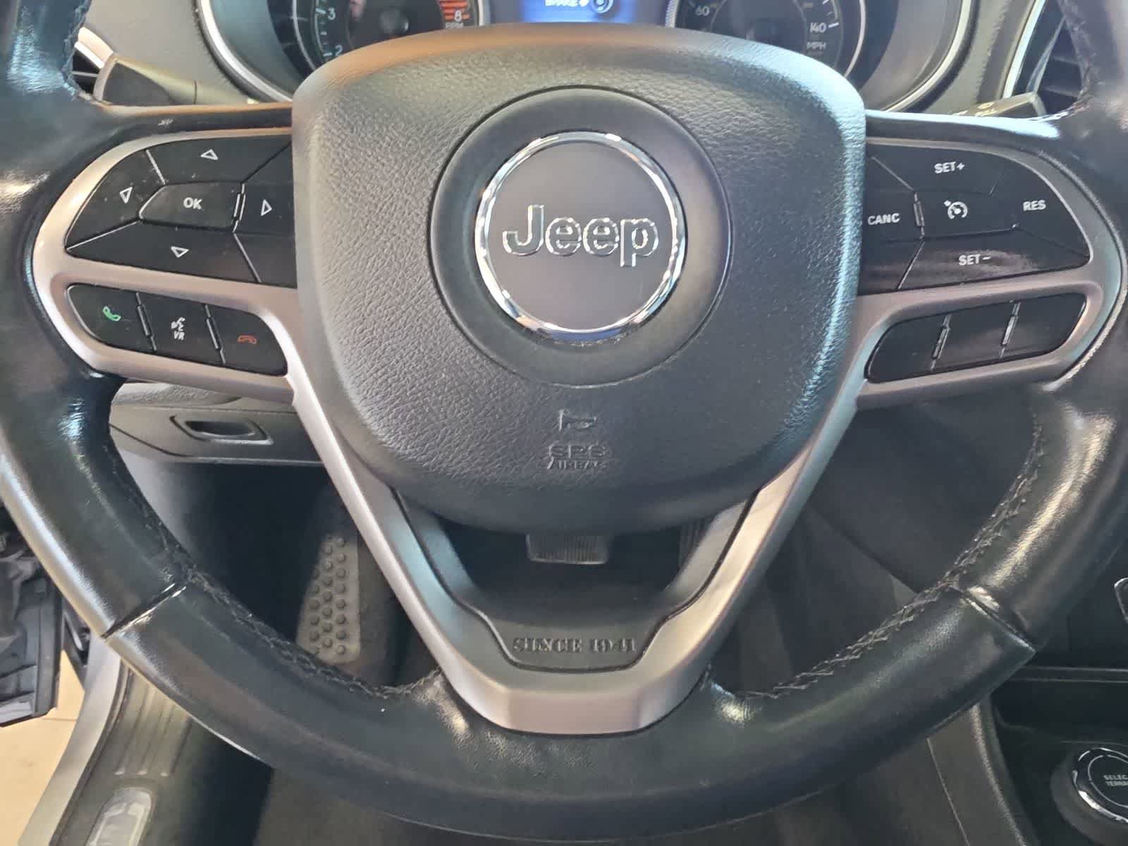 Used 2020 Jeep Cherokee Limited AWD/4WD image 19
