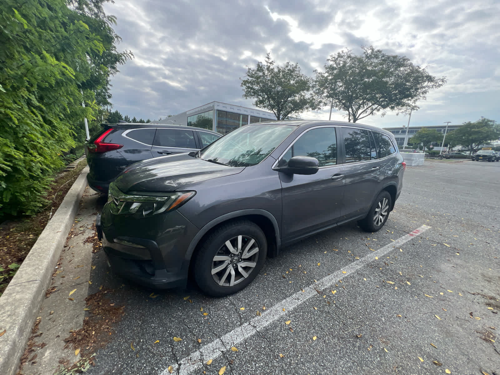 Used 2019 Honda Pilot EX image 2