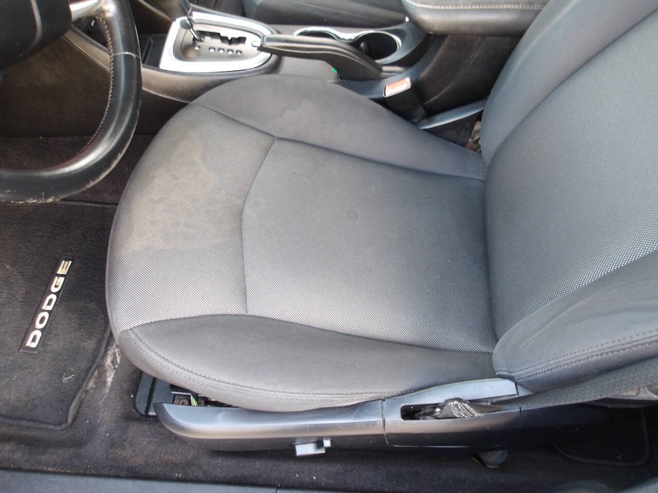 Used 2013 Dodge Avenger SXT FWD image 16
