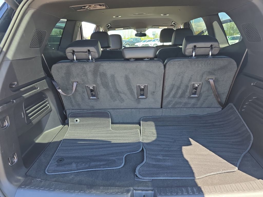 Certified 2025 Buick Enclave Preferred w/ Trailering Package, 5000 lbs. AWD/4WD image 13