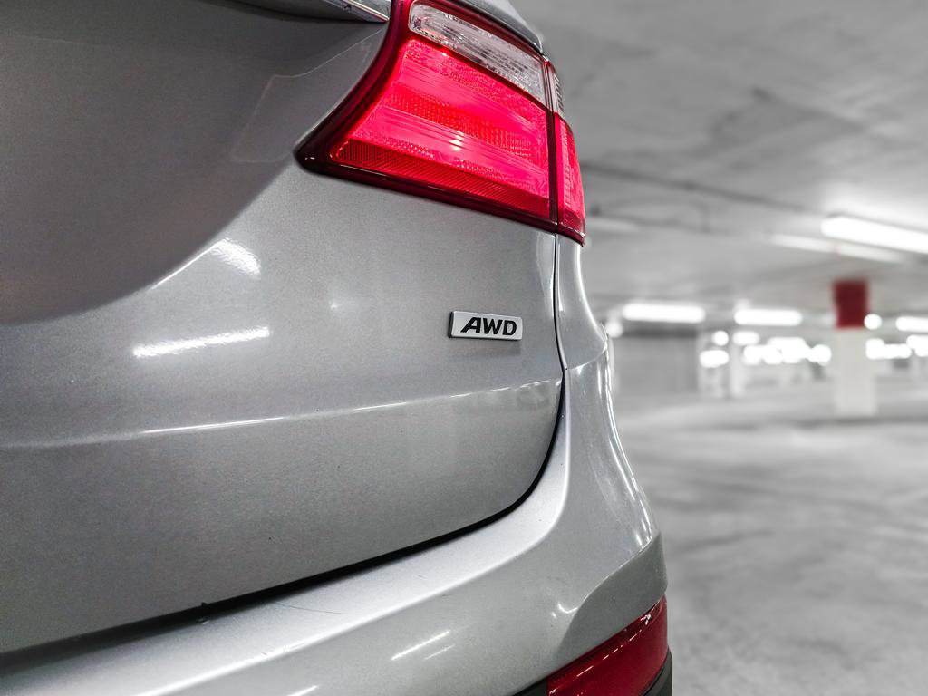 Used 2016 Hyundai Santa Fe SE AWD/4WD image 10